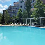 Апартамент Kims One-bed For Rent At Sunny Слънчев бряг