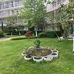 Апартамент Kims One-bed For Rent At Sunny Слънчев бряг