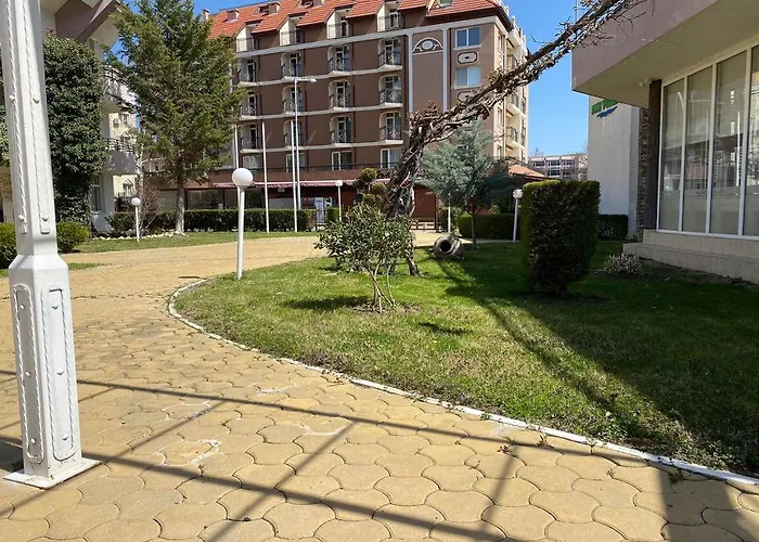 Lejlighed Kims One-bed For Rent At Sunny *